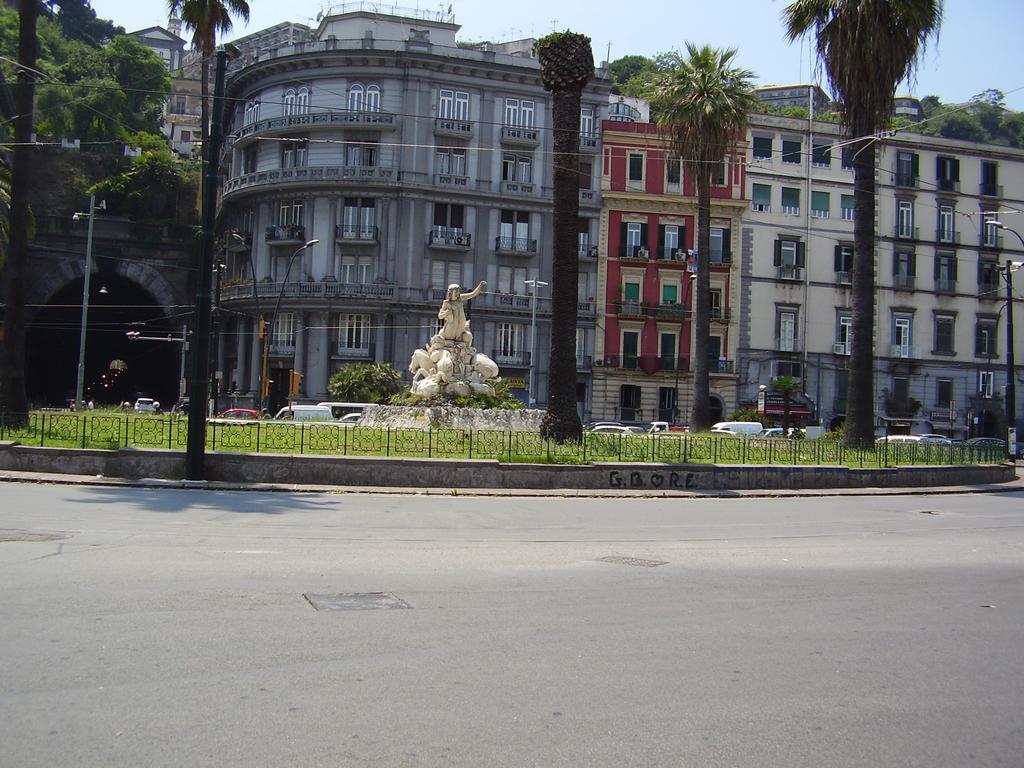 Casa Sannazzaro Apartment Naples Luaran gambar