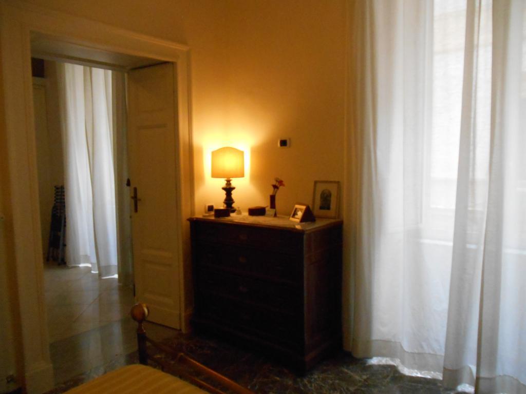Casa Sannazzaro Apartment Naples Bilik gambar