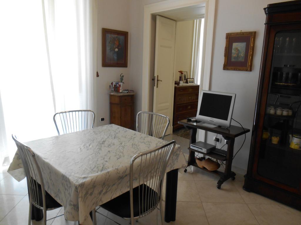 Casa Sannazzaro Apartment Naples Bilik gambar
