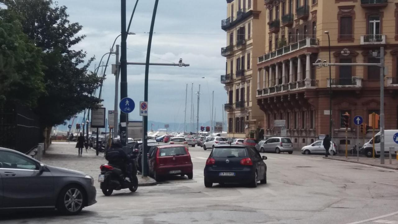 Casa Sannazzaro Apartment Naples Luaran gambar